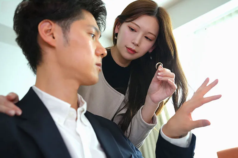 Người vợ đi đi giã ngoại, ông xã ở nhà bị nhỏ em người vợ gạ quan hệ không trượt phát nào